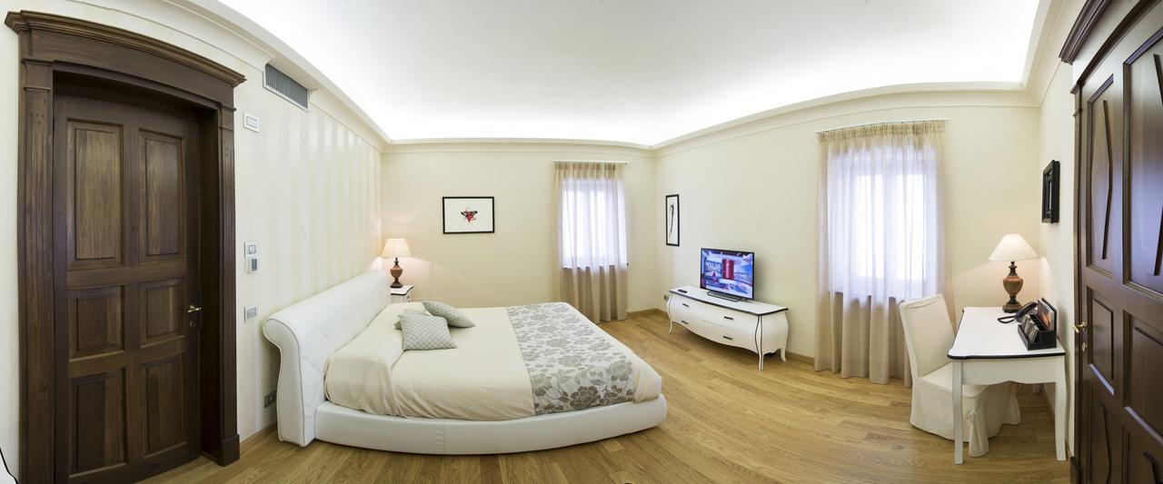 Costa Di Bussia Villa Monforte D'Alba Bagian luar foto